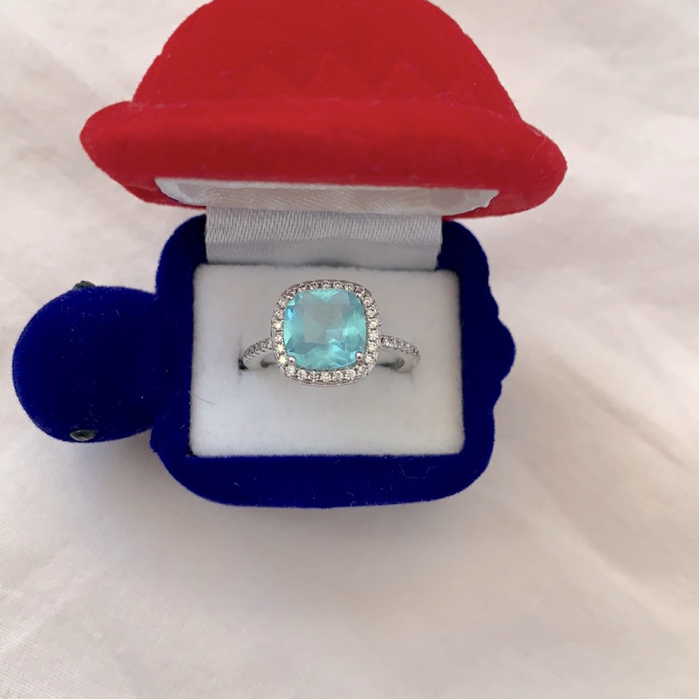 NWT charmed aroma ring, size 5,